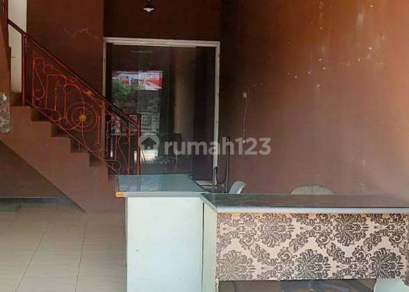 Disewakan Ruko di Jl.raya Mayjen Panjaitan Madiun 4