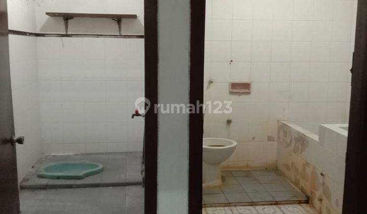 Disewakan Rumah di Jalan Kapasan Dalam, Surabaya. 8