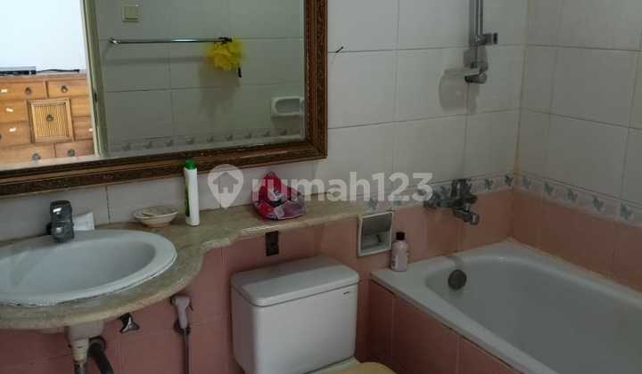 Disewakan Apartment Taman Beverly  2