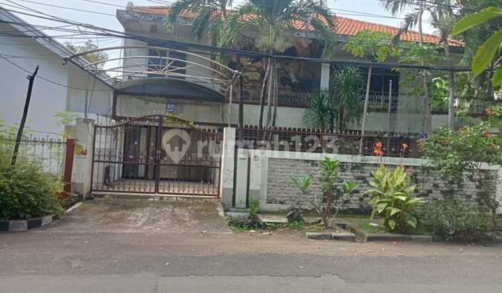 For Sale/Rent 2-Story House in North Ngagel Jaya, Surabaya.