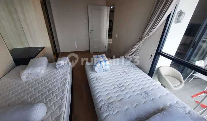 Affordable Rental Apartment at The Peak Tunjungan Plaza, Central Surabaya
