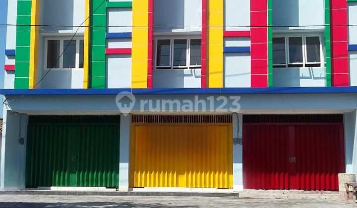 For Sale, 3-Story Shophouse, Jl. Raya Driyorejo No. 129, Gresik
