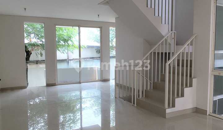 Rumah di Wisata Bukit Mas, Cluster Notredam J5, Surabaya Barat Rumah di Wisata Bukit Mas, Cluster Notredam J5, Surabaya Barat