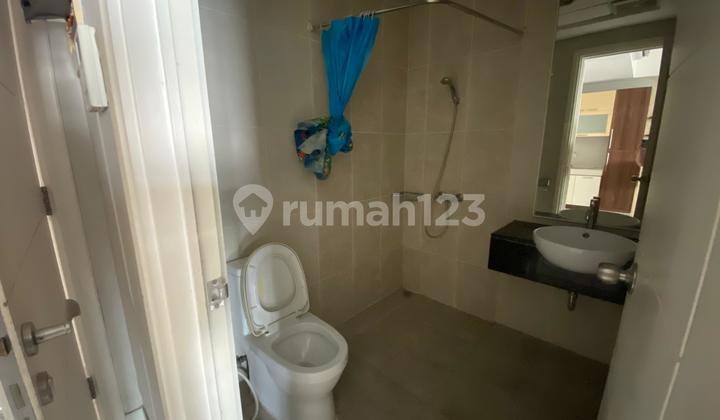 Apartemen Trillium B 18-05 Di Pusat Kota Surabaya.  2