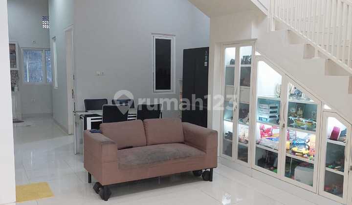 2-Story House in Karah, Jambangan, Surabaya. 2