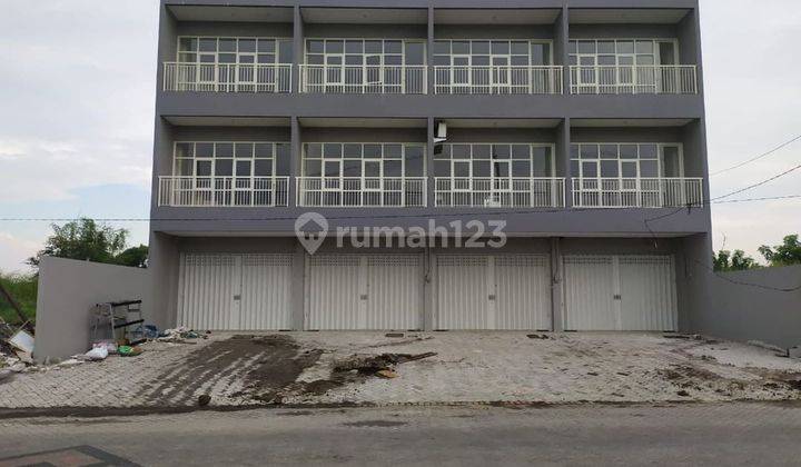 Dijual Ruko 3 Lantai Dian Istana, Surabaya Barat 1