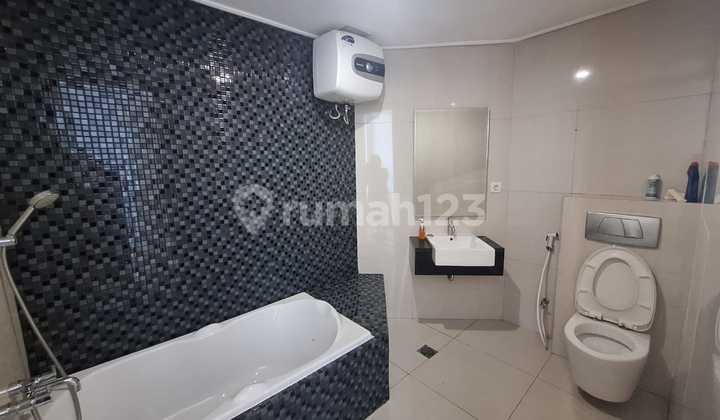 Disewakan Apartemen 2br Vue 2507, Ciputra World, Surabaya Barat. Disewakan Apartemen 2br Vue 2507, Ciputra World, Surabaya Barat.