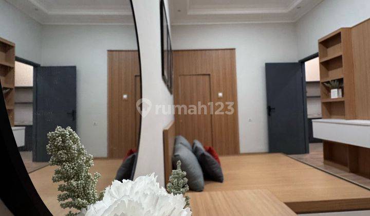 Dijual Rumah Modern Di Griya Asri Pakuwon City, Surabaya Timur. 2