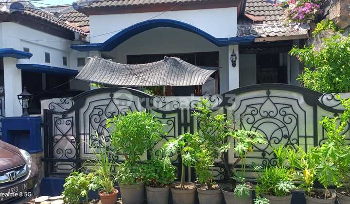Rumah 100 Meter dengan Merr di Semampir Tengah, Surabaya Timur.