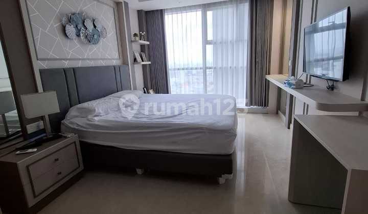 Luxury Apartment One Icon 3Br, Tunjungan Plaza, Central Surabaya.