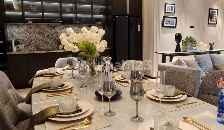 Prestigious 3-Story Luxury House in BSD near Aeon, Eastvara Mall, Toll Access