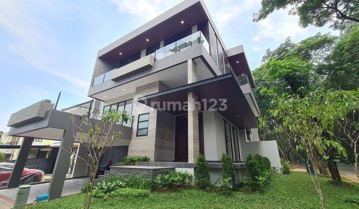 Rumah Mewah Modern 3 Lantai di Greencove Bsd  1