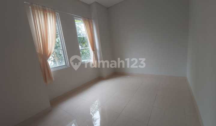 Rumah Vanya park BSD Lingkungan Nyaman 2 lantai Rapi siap huni Rumah Vanya park BSD Lingkungan Nyaman 2 lantai Rapi siap huni