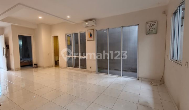 For Sale Luxury Fully Furnished House in Foresta BSD, South Facing 2