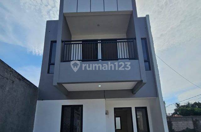 Dijual Rumah 2 Lantai Minimalis Strategis Murah Dekat Pintu Toll Cibubur Jakarta Timur 1