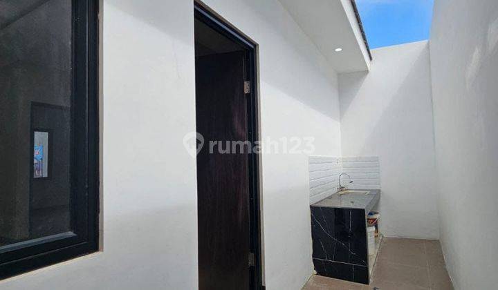 Dijual Rumah 2 Lantai Minimalis Strategis Murah Dekat Pintu Toll Cibubur Jakarta Timur 2