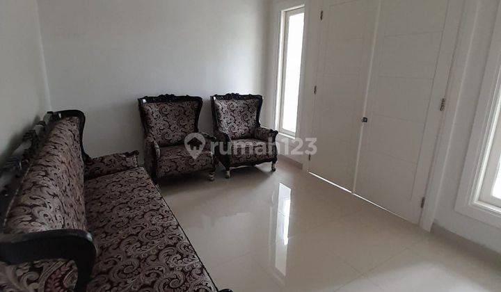 Dijual Rumah Luas di Cinere Depok Jabar  2