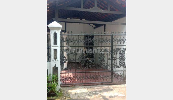 Disewakan Rumah di dekat pintu tol Joglo Jakarta Barat 2