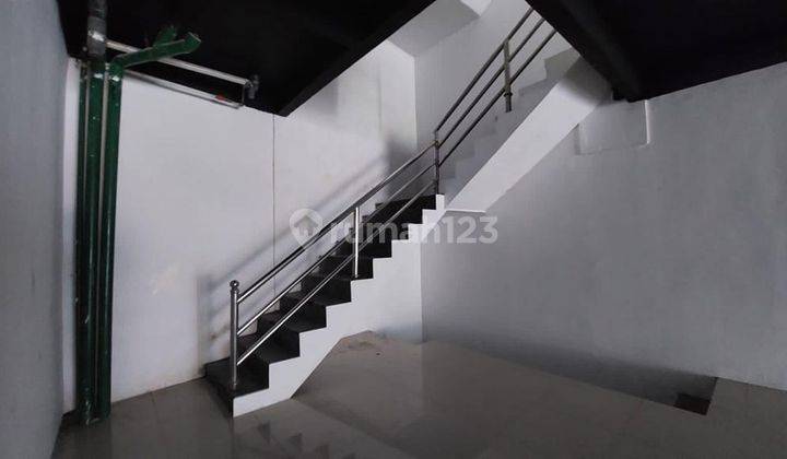 Ruko Strategis di Area Kemang, Harga Sewa Murah 2