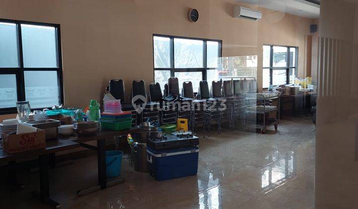 Bangunan Bagus Untuk Resto di Area Menteng 8