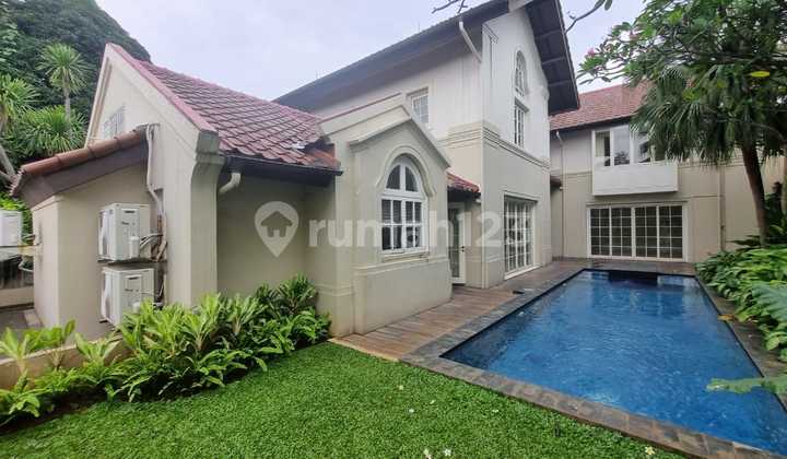 Rumah Compound Mewah di Kemang - Harga Sewa Termasuk Service Charge
