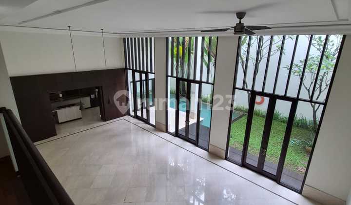 Rumah Luas Mewah di Pejaten Dekat Kemang - One Gate System