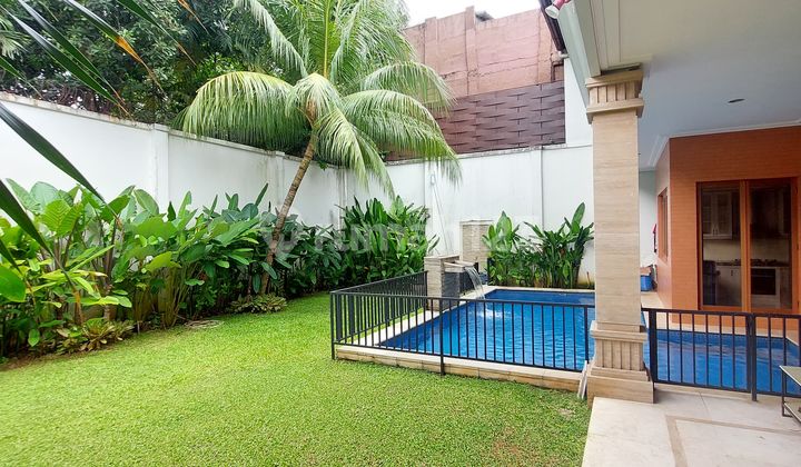 Rumah Mewah One Gate System di Kemang, Sisa 1 Unit Saja!  2