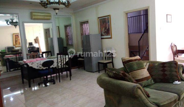 Raffles Hills , Rumah Mewah Siap Pakai Lokasi Strategis Dan Nyaman Rumah 2