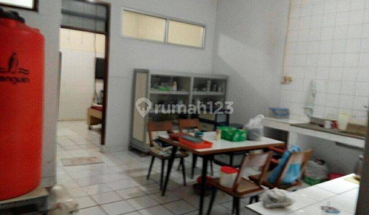 Ruko 3 Lantai Strategis Murah di Pasar Baru Kota Bandung 7
