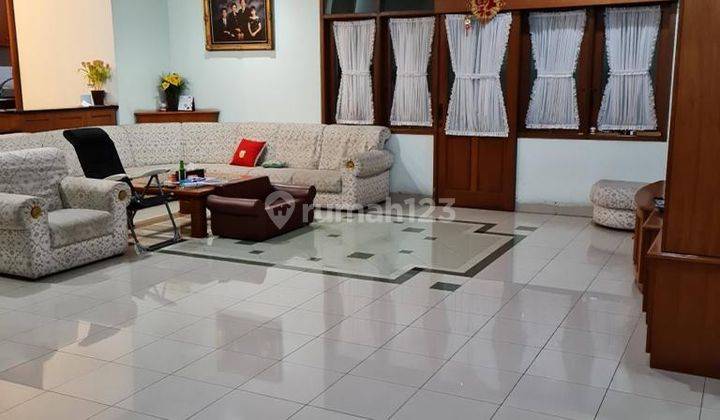 Rumah 2 lantai di jalan utama Pasadena Bandung 1