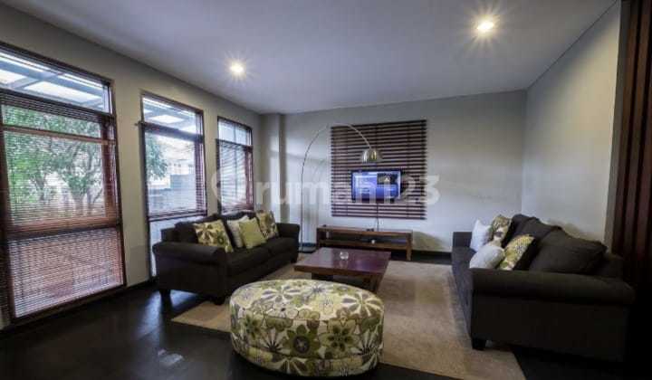 For Sale/Rent: Rumah Mewah Setraduta Bandung | Lokasi Elite 2