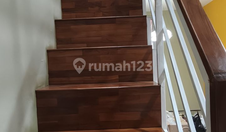 Rumah Modern Nyaman di Taman Kopo Indah Bandung 2