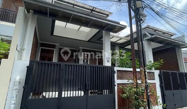Rumah Minimalis Modern Taman Meruya Illir