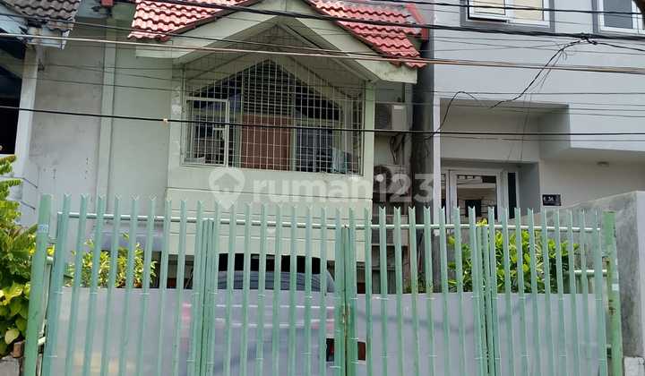 Rumah Murah 2 Lantai di Perum Taman Cosmos Jl Ratu Teratai Kebon Jeruk Jakarta Barat LT 120M2 Cash Only