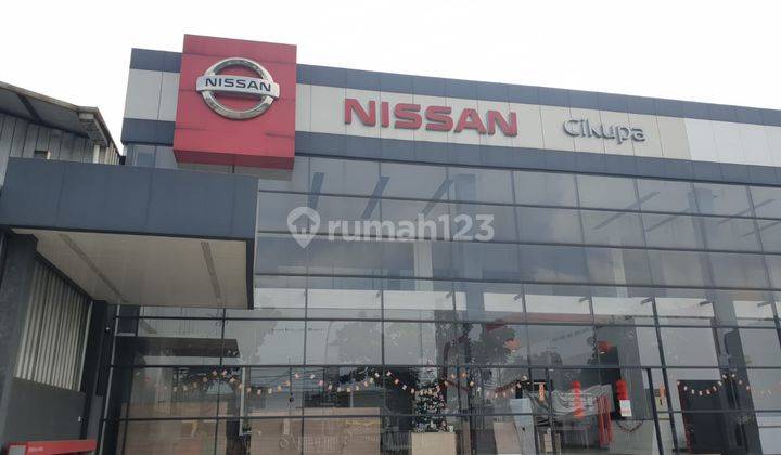 Showroom Mobil Jl Raya Serang Km 16.8 Cikupa Kab Tangerang 4