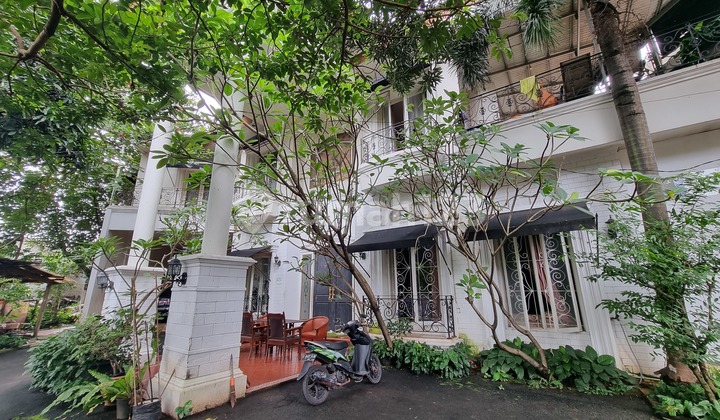 Luxury 2-Story House in DPR RI Complex, Pondok Ranji, South Tangerang, Land Area 366M2, Cash Only, Affordable