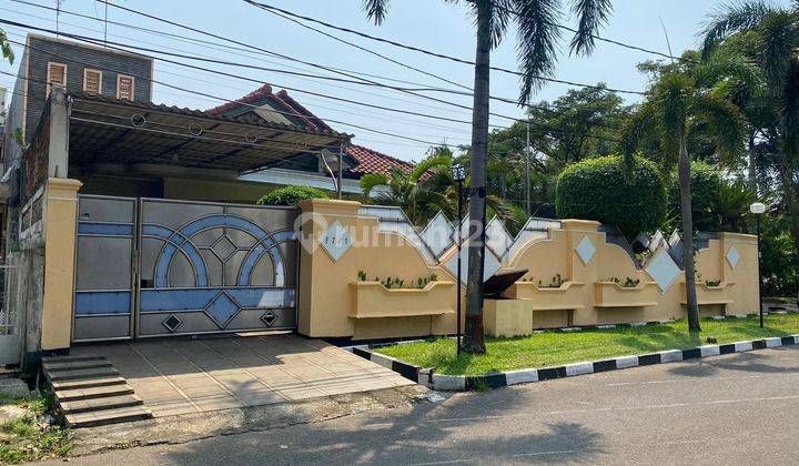 Rumah Asri Hoek 1 Lantai Taman Alfa Indah Jakarta barat Lt 500m2 H 5.5Mly Murah 1