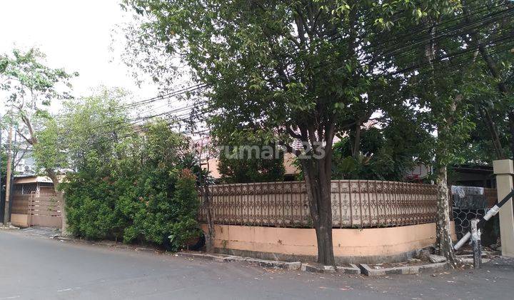 Rumah Lama Huk Jl Taman Radio Dalam Kebayoran Baru Jakarta Selatan Lt 655m2 H. 16Mly