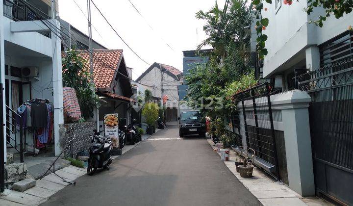 Rumah Cocok Kost 2 Lantai Di Jl Kweni Gandaria Utara Kby Baru Jakarta Selatan Lt 135m2 Cash Only 2