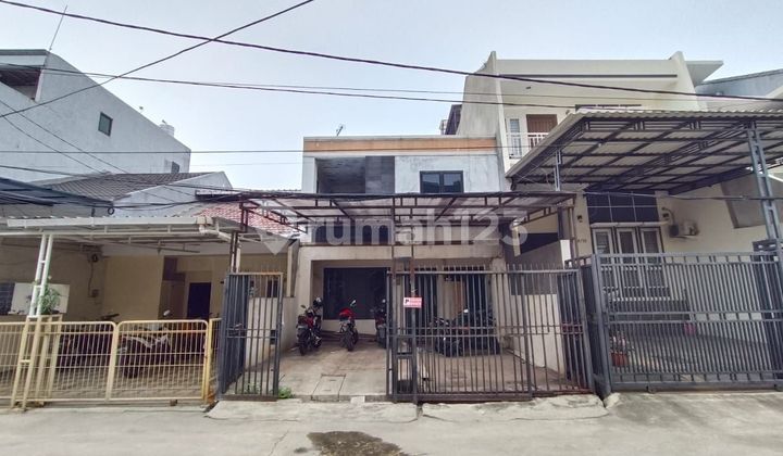 2-Storey House in Puspa Gading Housing Estate, Kelapa Gading, North Jakarta, Land Area 108M2, Cash Only 1