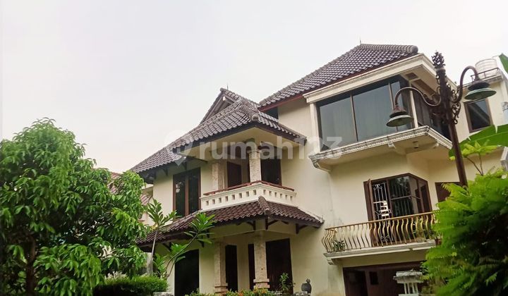 Charming Old House in Bukit Pratama Complex, Lebak Bulus, South Jakarta, Land Area 600m2, Affordable