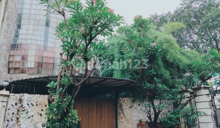 Rumah Unik Hoek di Jl Raya Kelapa Nias Kelapa Gading Jakarta Utara Lt 412M2 Cash Only Murah Dibawah Pasaran.13milyar 2