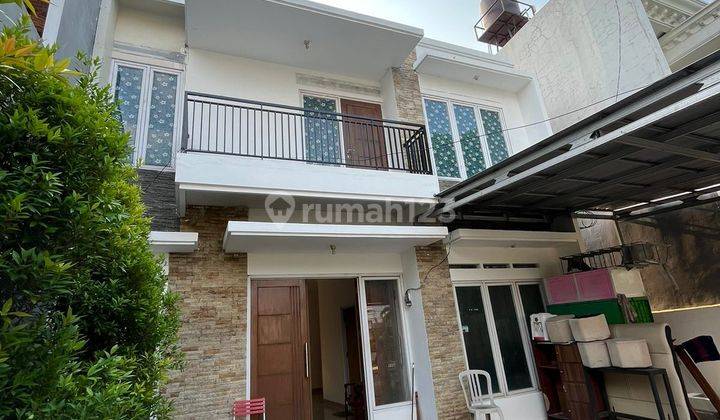 Rumah minimalis 2 lantai komplek Duren Village Ciledug area di Bulevard  lt.161m  strategis 1