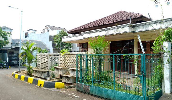 Rumah Lama Hoek Di Perumahan Interkon Kebon Jeruk Kembangan Jakarta Barat Lt 258m2 1