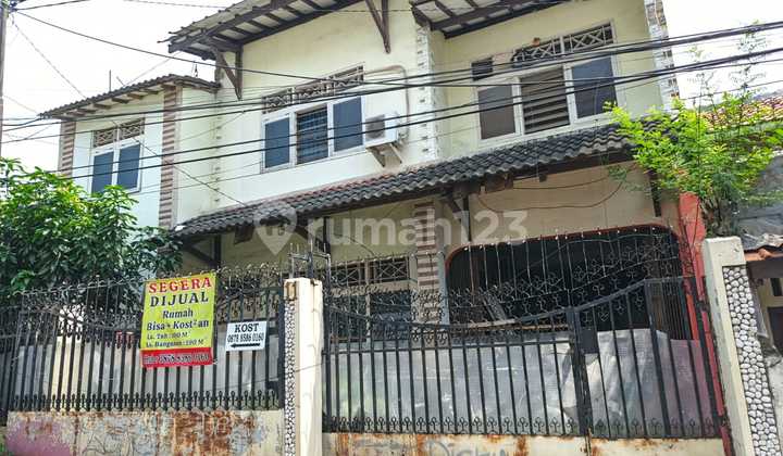 Old 2-Story House Suitable for Boarding at Jl Merpati Menteng Dalam Tebet South Jakarta LT 85M2 Cash Only 2