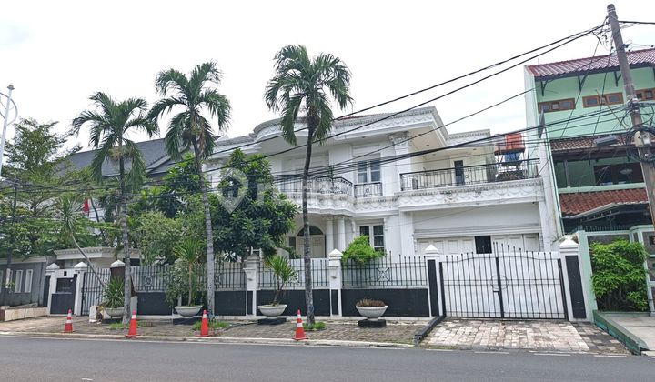 Rumah 2 Lantai di Pondok Indah Jl Kartika Utama Pondok Pinang Jakarta Selatan LT 472M2 Cash Only