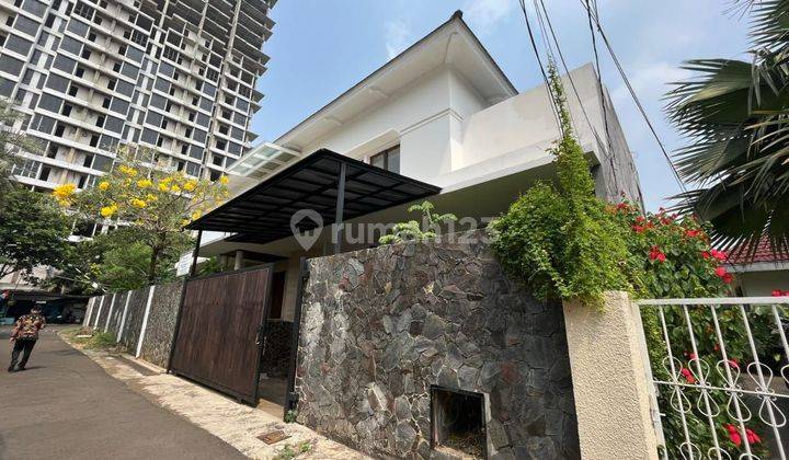 Rumah Mewah Hoek Di Jl Madrasah Cilandak Timur Jakarta Selatan Lt 667m2 Cash Only 1