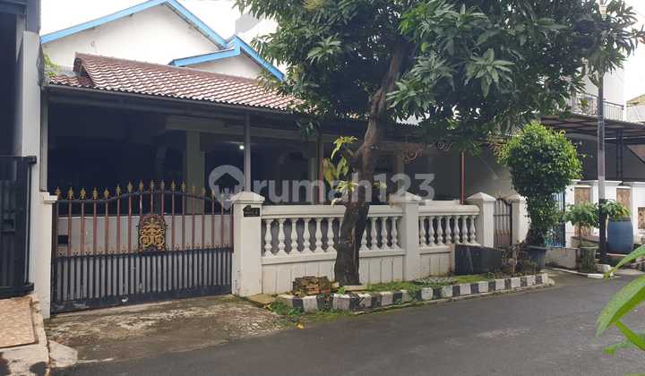 Rumah Lama Asri 1 Lantai di Perumahan Bermis Gading Kelapa Gading Jakarta Utara LT 115M2 Cash Only Rumah Lama Asri 1 Lantai di Perumahan Bermis Gading Kelapa Gading Jakarta Utara LT 115M2 Cash Only