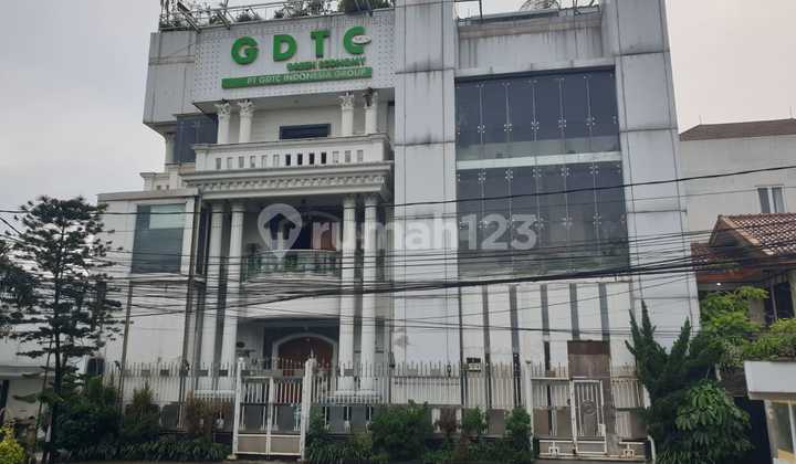 4-Storey Office Building on Jl Cempaka Putih Barat, Central Jakarta, Land Area 220m2, Cash Only, Strategic Location 4-Storey Office Building on Jl Cempaka Putih Barat, Central Jakarta, Land Area 220m2, Cash Only, Strategic Location