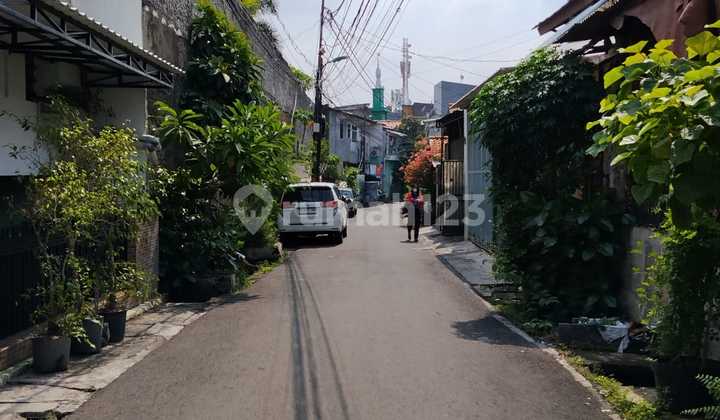 Rumah Lama Cocok Kost 2 Lantai di Jl Kota Bambu 4 Palmerah Jakarta Barat Lt 151M2 Cash Only 2